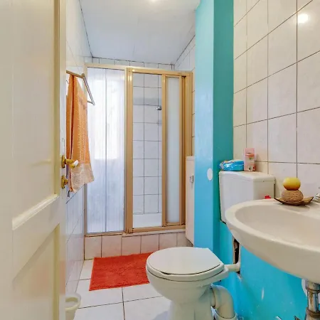 Secluded Holiday In Near City Centre Appartamento